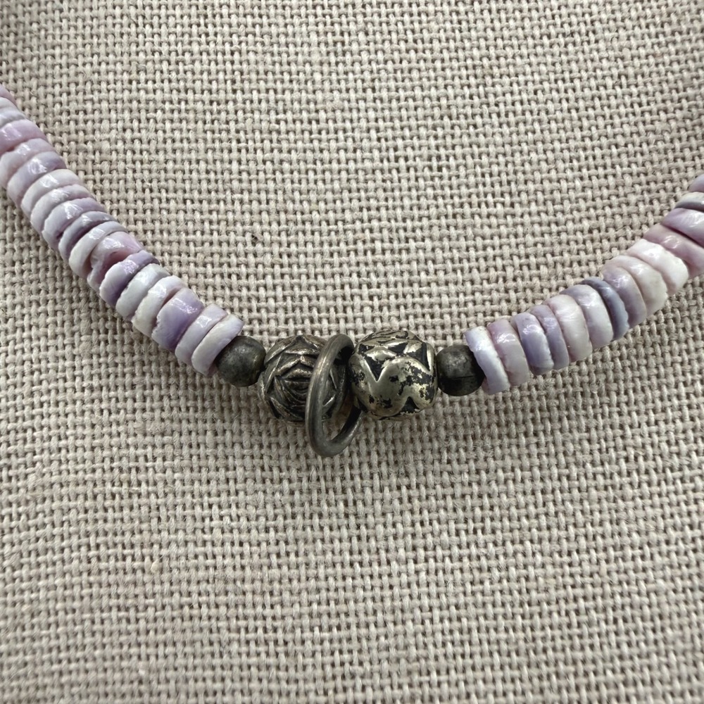 Vintage Estate Necklace Purple White Bird Fetish Heishi Shell 18in
